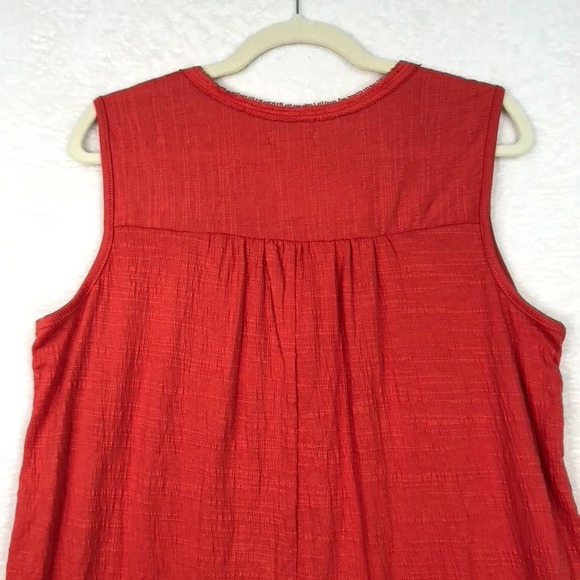 Max Studio Blouse 1X Orange Red Tank Top Crochet Flowy Pleated V Neck Sleeveless - Picture 5 of 10